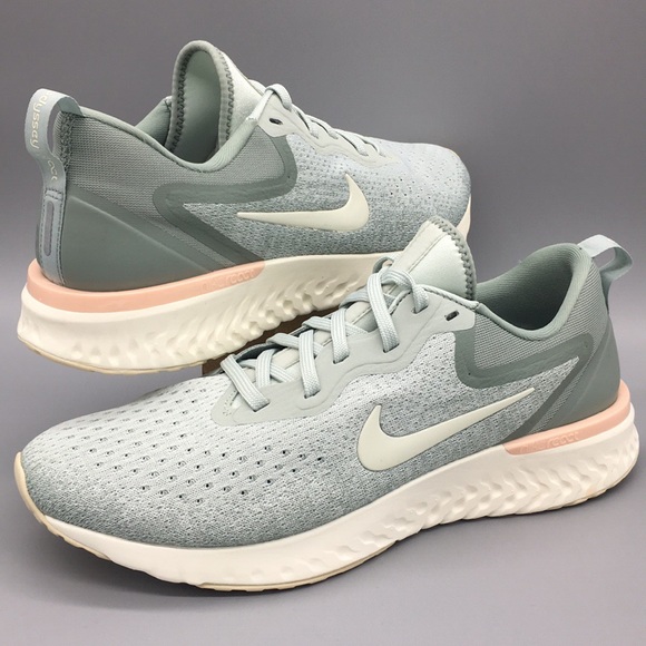 NIKE WMNS ODYSSEY REACT - Picture 2 of 8